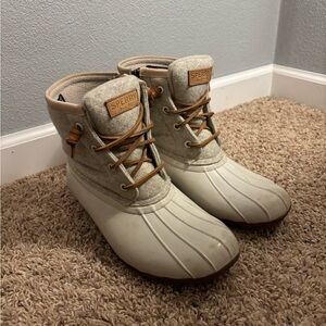 Sperry Tan and Cream Waterproof Boots